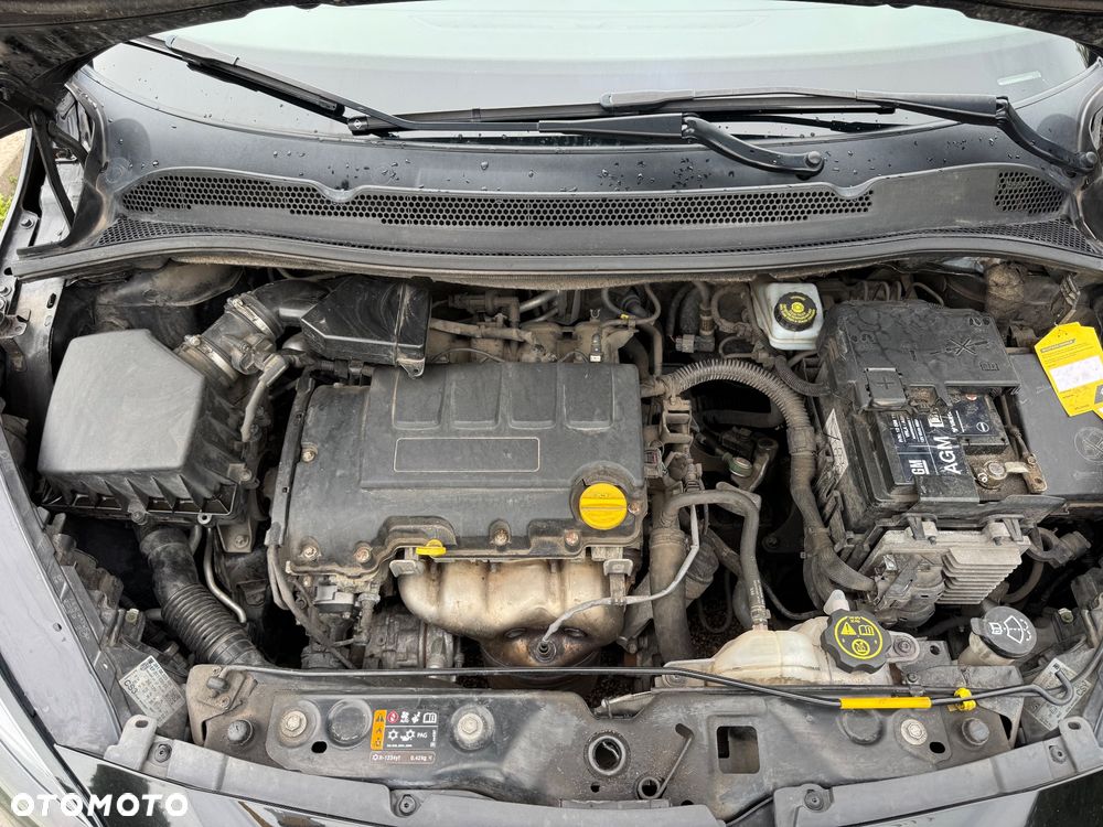 Opel Corsa 1.4 16V Active - 33