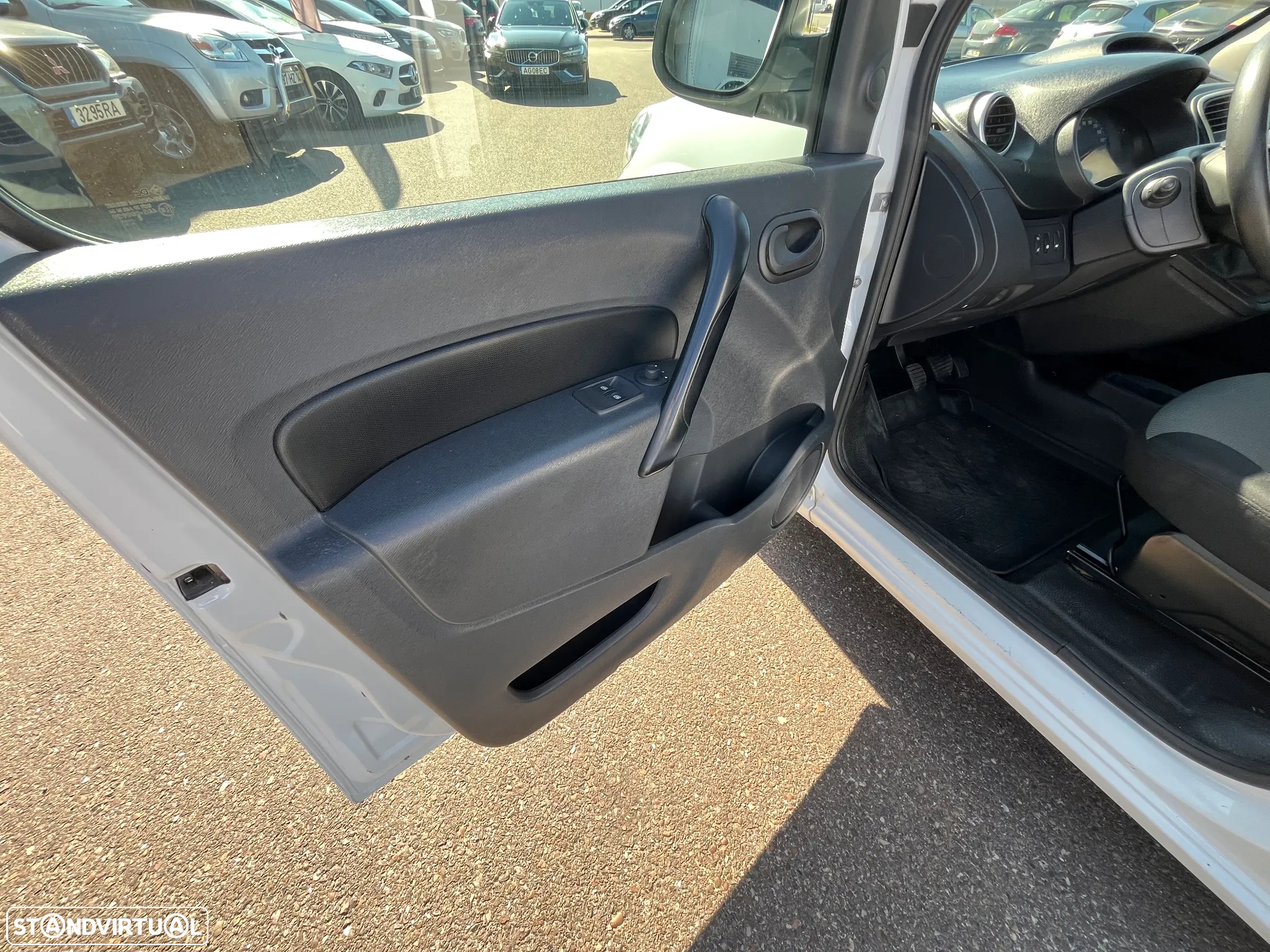 Renault Kangoo 3 Lugares - 9