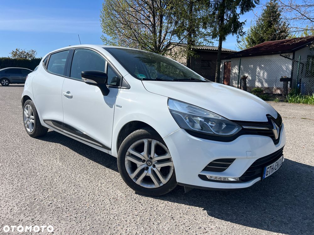 Renault Clio 1.2 16V 75 LIMITED - 1