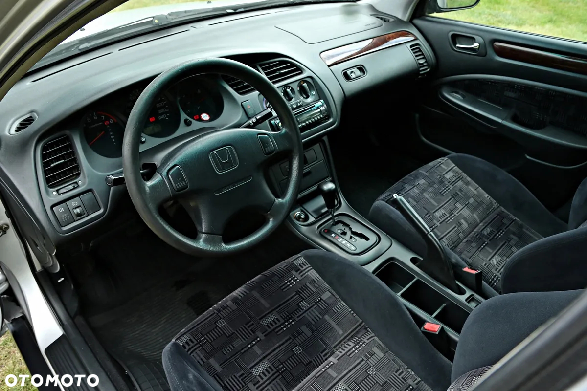 Honda Accord - 25