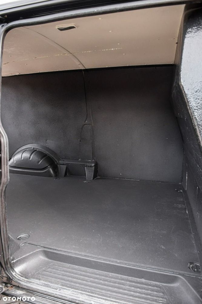 Volkswagen Transporter - 8