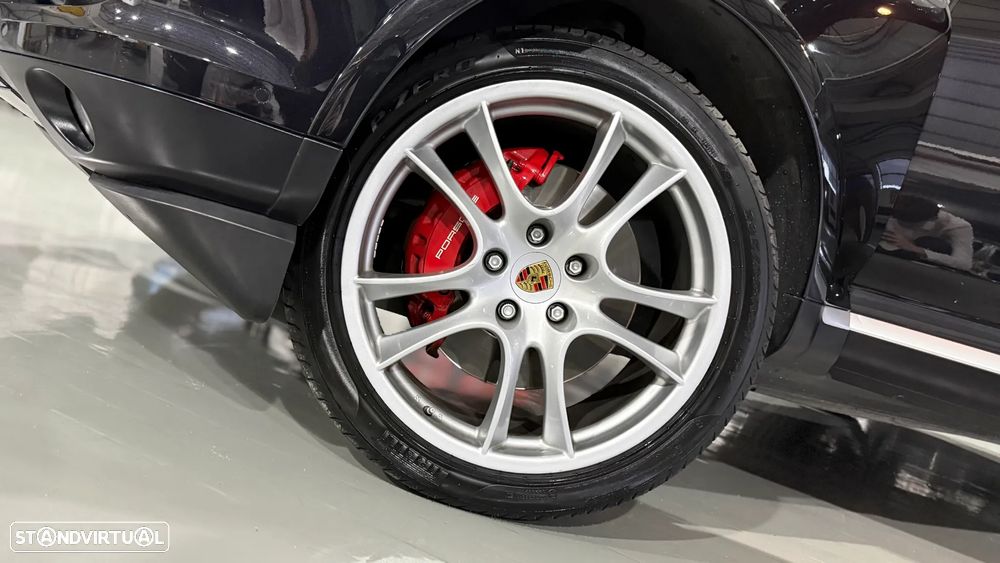 Porsche Cayenne Turbo - 9