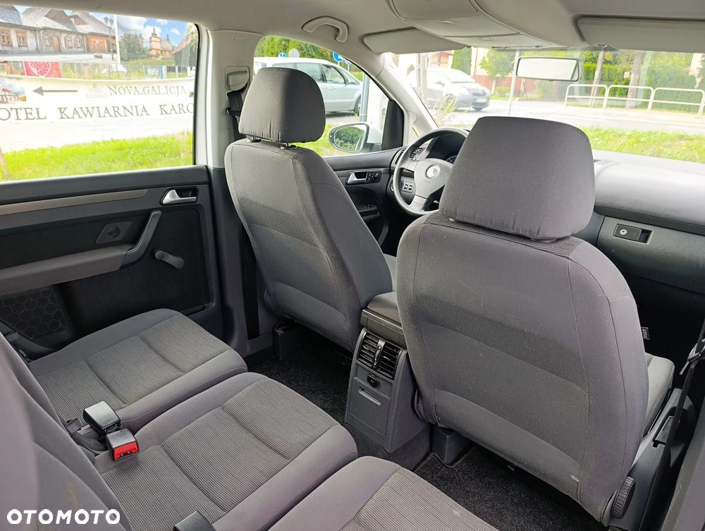 Volkswagen Touran 1.9 TDI Conceptline - 19