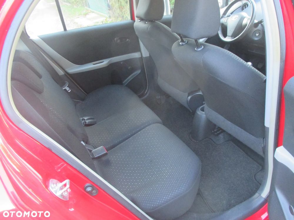 Toyota Yaris 1.33 Active - 13
