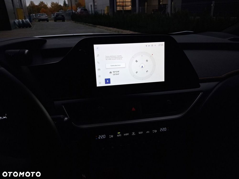 Lexus UX 300h Business - 12