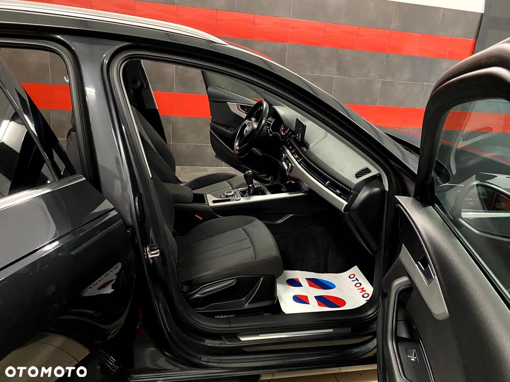 Audi A4 Avant 2.0 TDI Design - 21