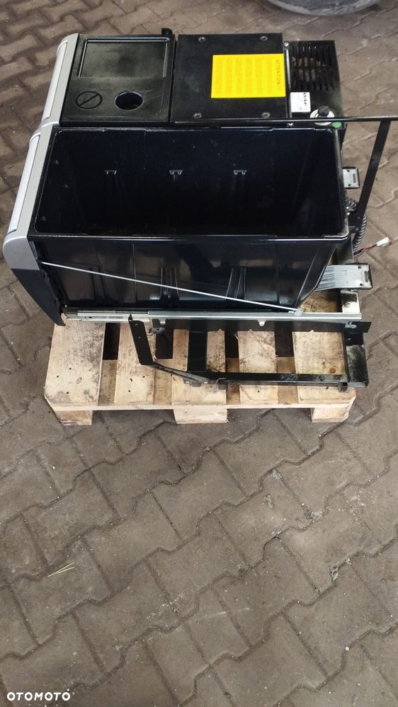 LODÓWKA DAF XF 105 W ZESTAWIE Z SZUFLADĄ I STELAŻEM, STN BARDZO DOBRY - 7