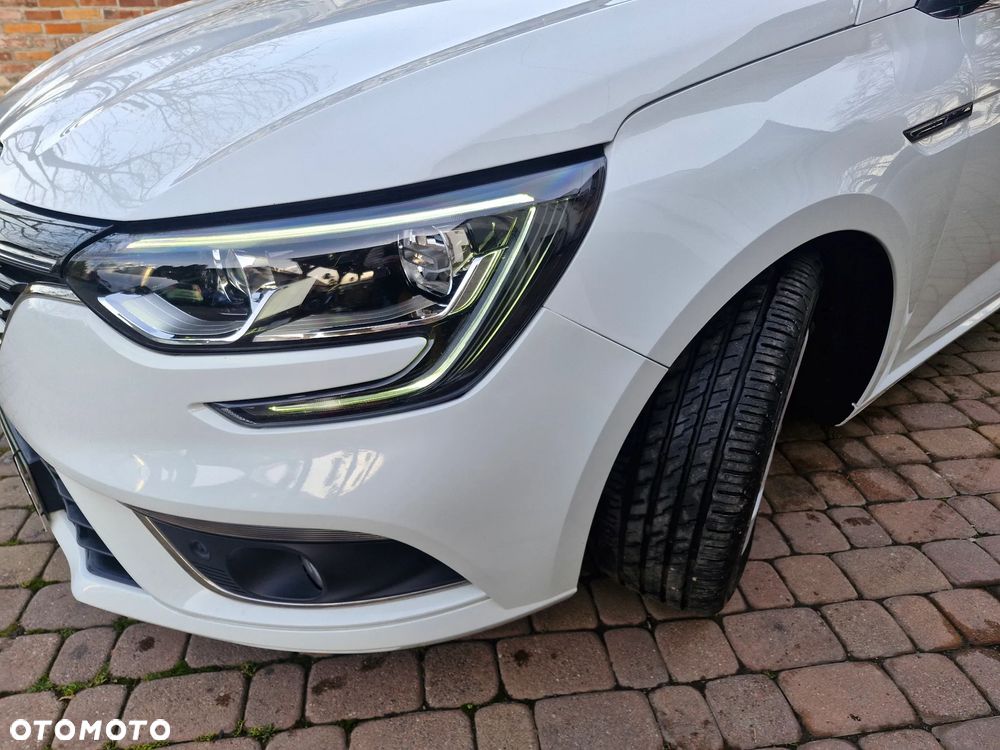 Renault Megane 1.5 Blue dCi Intens - 16