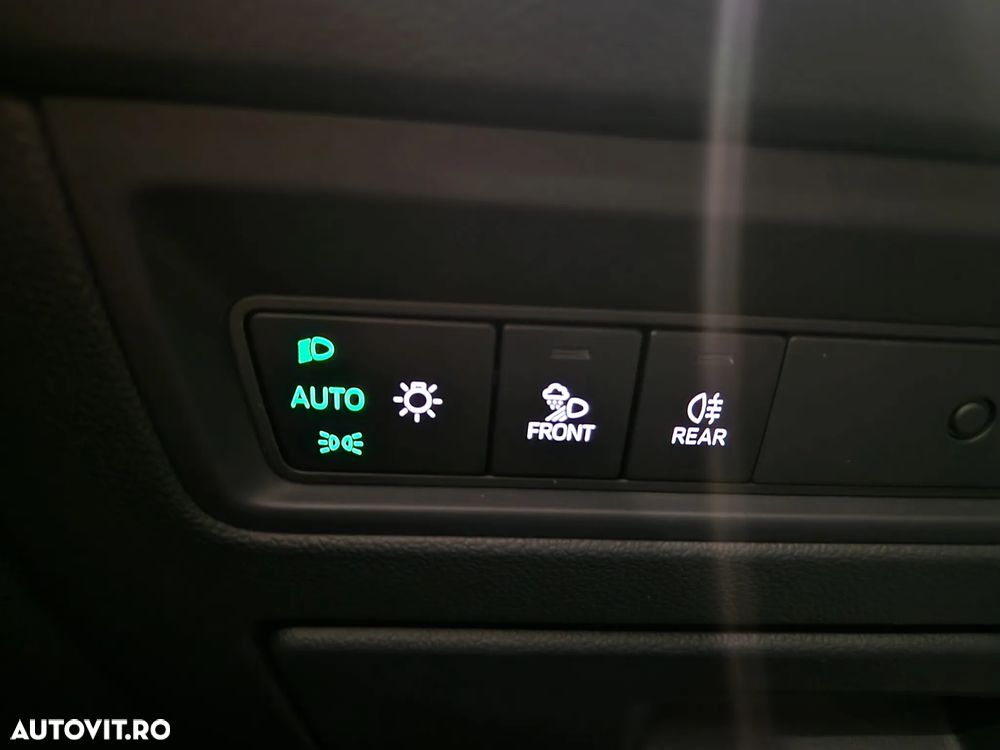 Volkswagen Touareg V6 TDI 4MOTION R-Line - 18