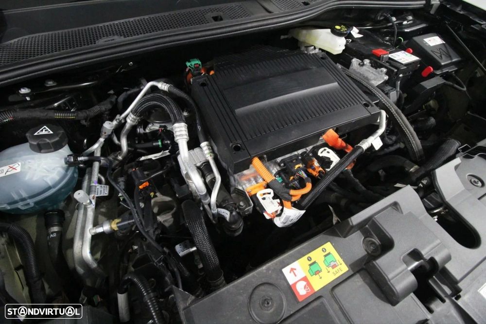 Citroën e-C4 X — fotografia 14