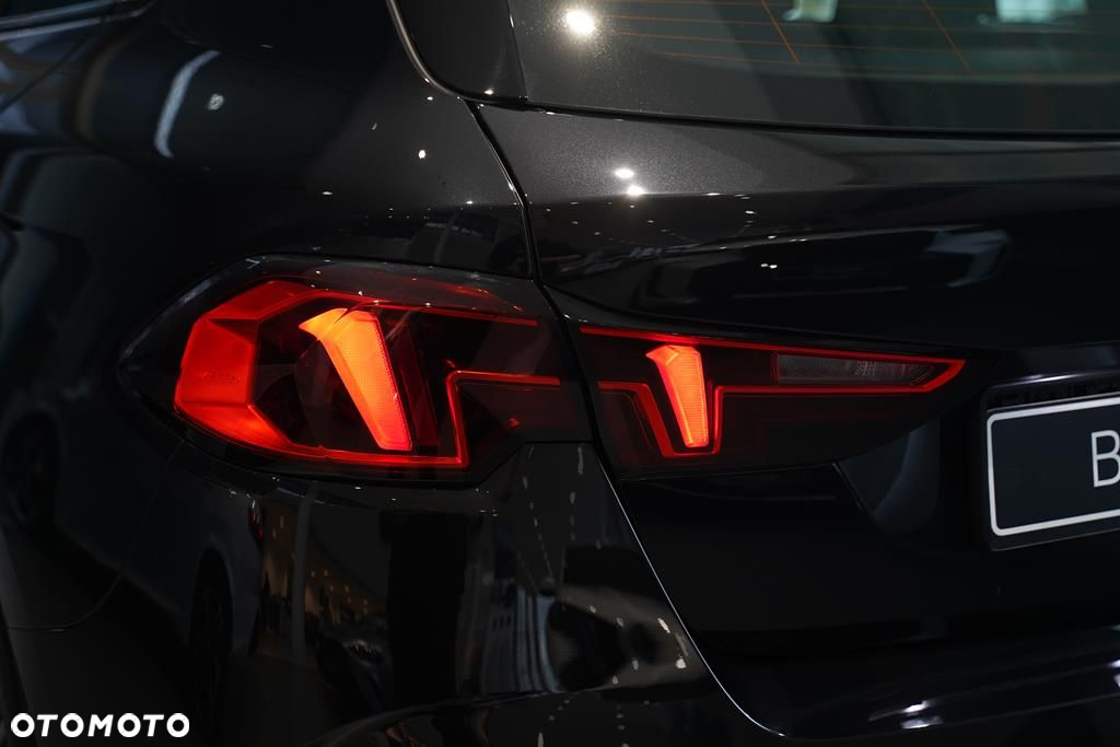 BMW Seria 1 - 11