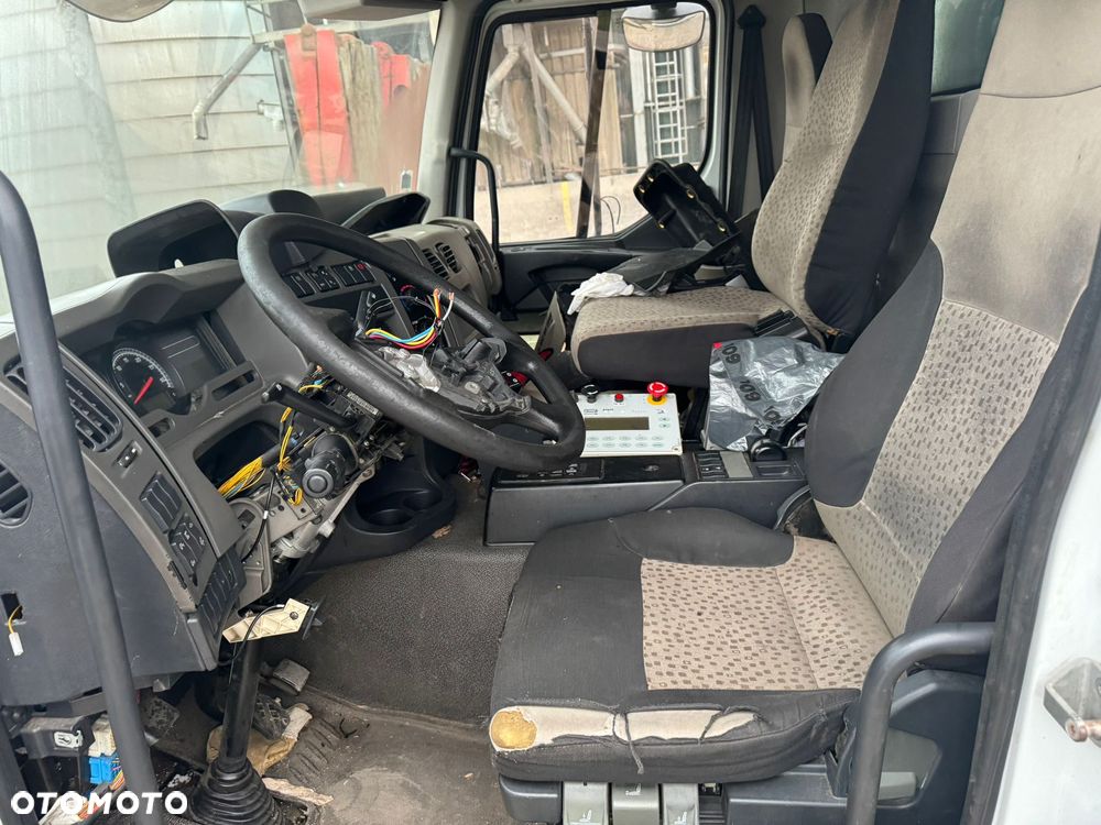 Renault Premium 270 DXI - 8