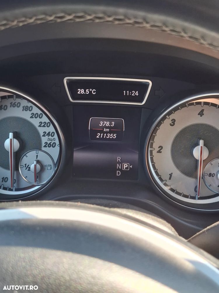 Mercedes-Benz CLA 220 - 6