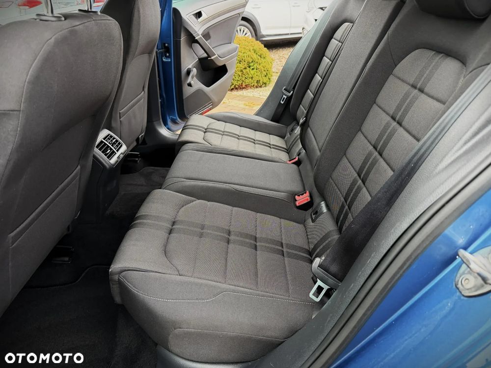 Volkswagen Golf 1.6 TDI BlueMotion Technology Cup - 24