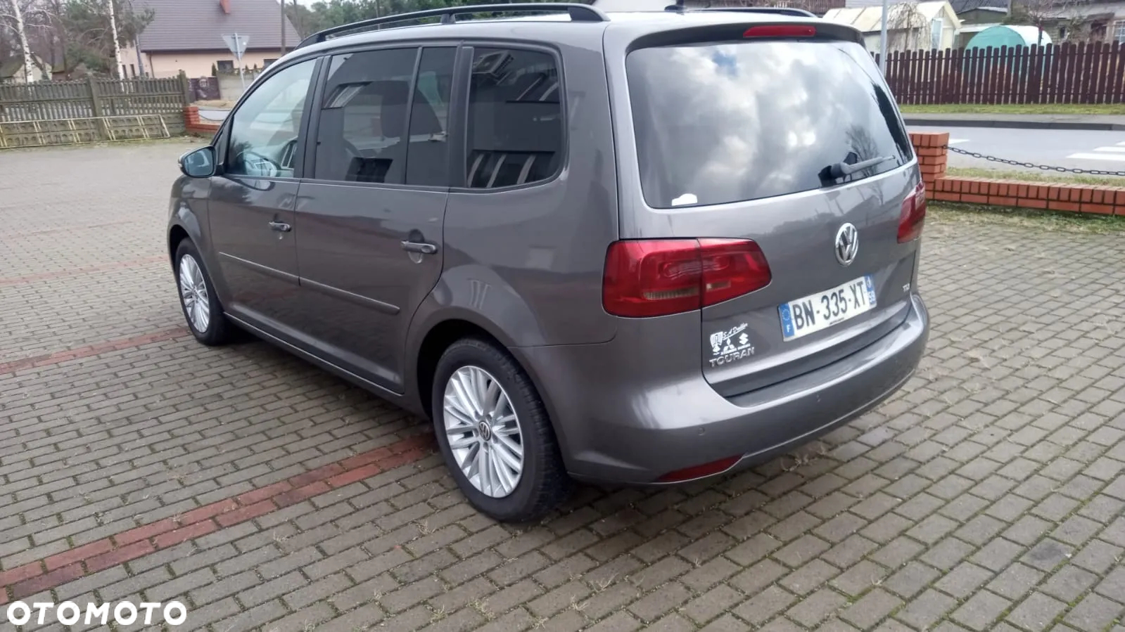 Volkswagen Touran - 6