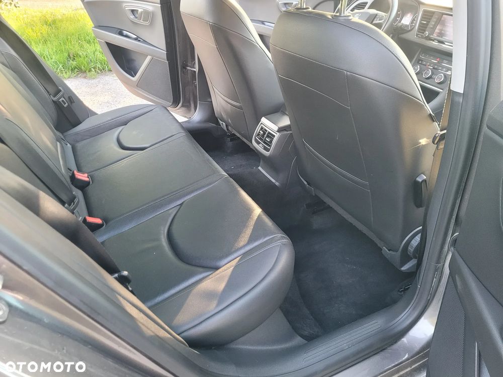 Seat Leon 2.0 TDI DPF Start&Stop DSG XCELLENCE - 24
