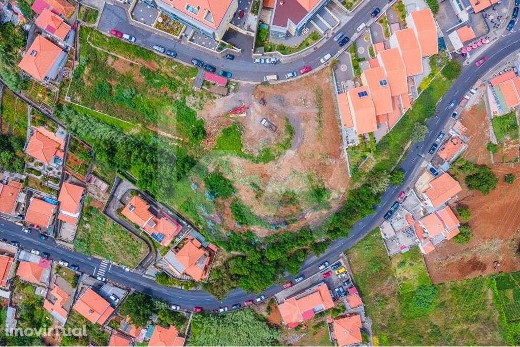 Lote de terreno com 1350m2, localizado no Funchal,  Santo António | Co - Grande imagem: 3/18
