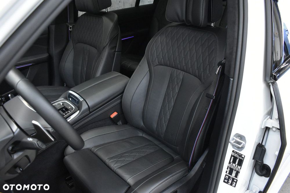 BMW X7 - 11