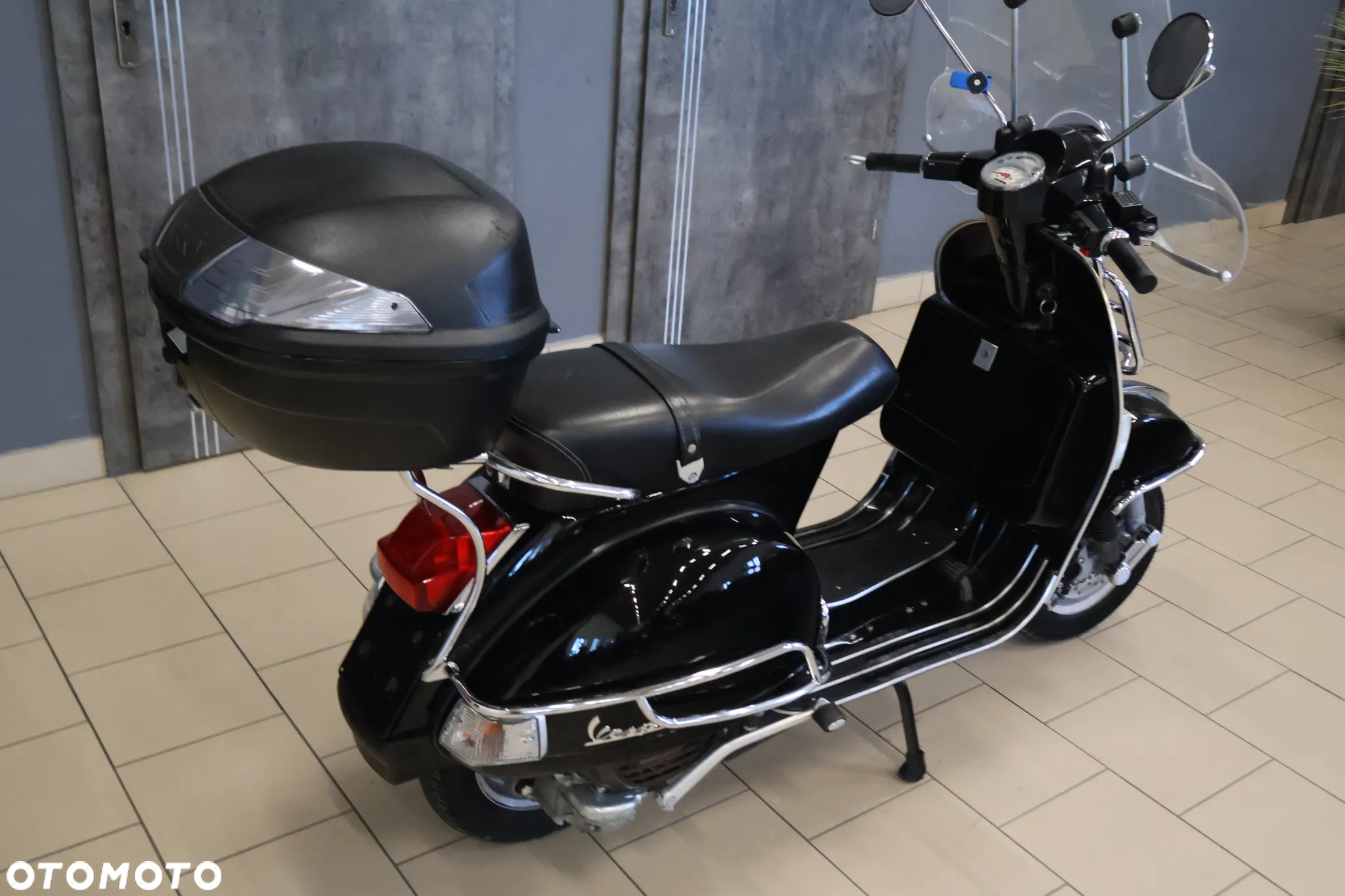 Piaggio Vespa - 3