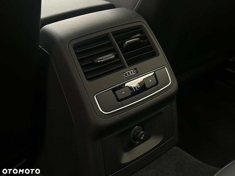 Audi A4 Limousine - 27