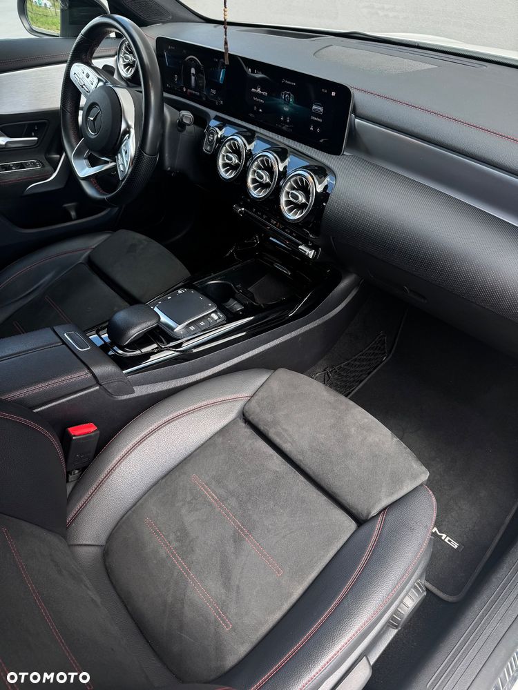 Mercedes-Benz CLA AMG 35 4-Matic 7G-DCT - 12