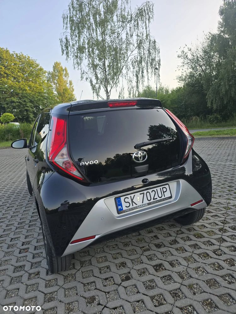 Toyota Aygo 1.0 VVT-i Black Edition - 2