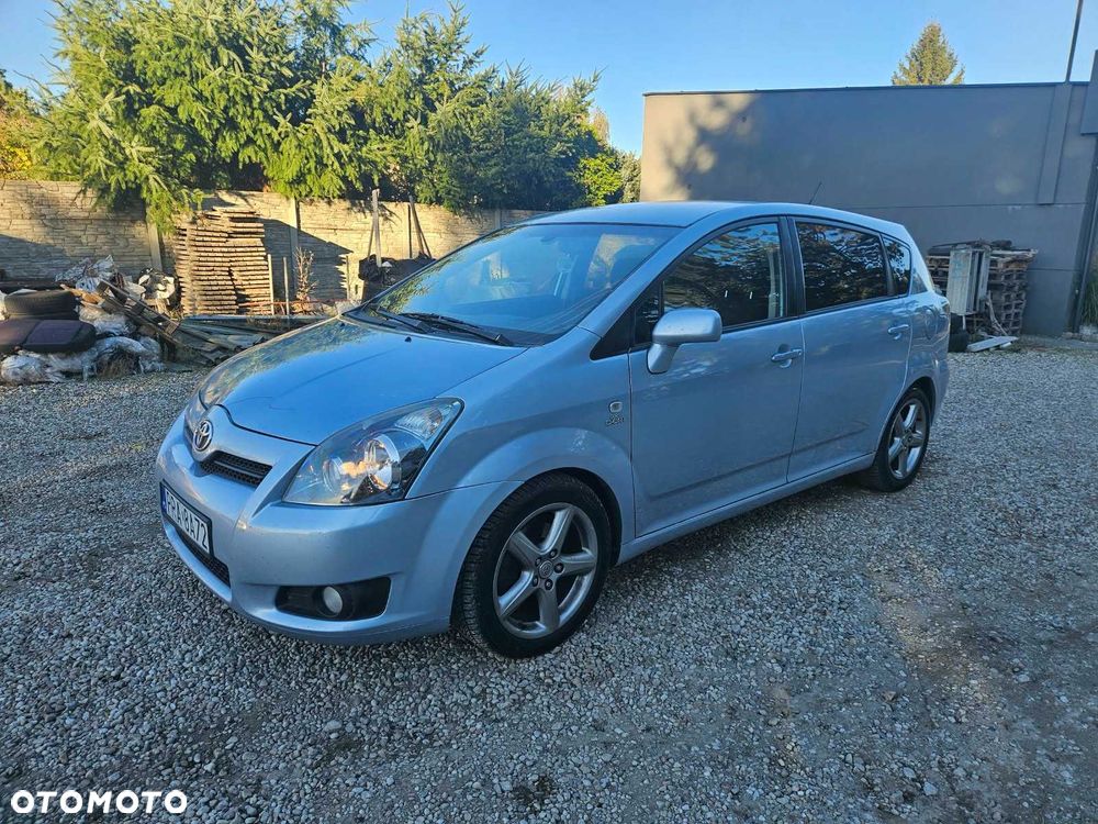 Toyota Corolla Verso - 2