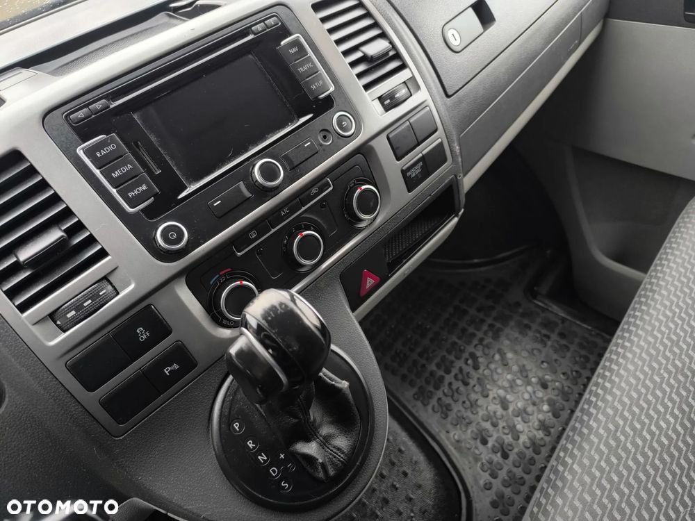 Volkswagen Transporter T5 L2H1 Long - 12