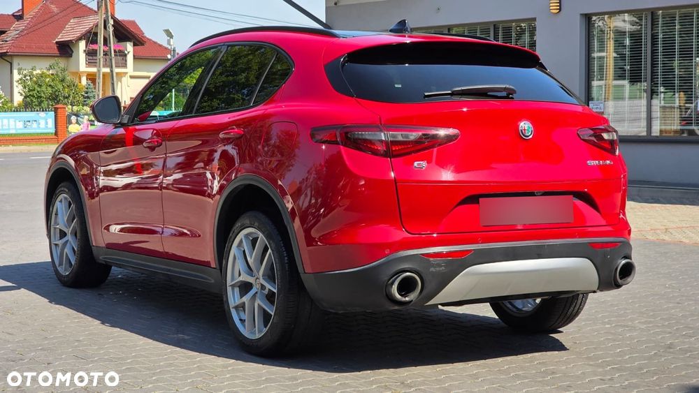 Alfa Romeo Stelvio 2.0 Turbo 16V AT8-Q4 Veloce Ti - 6