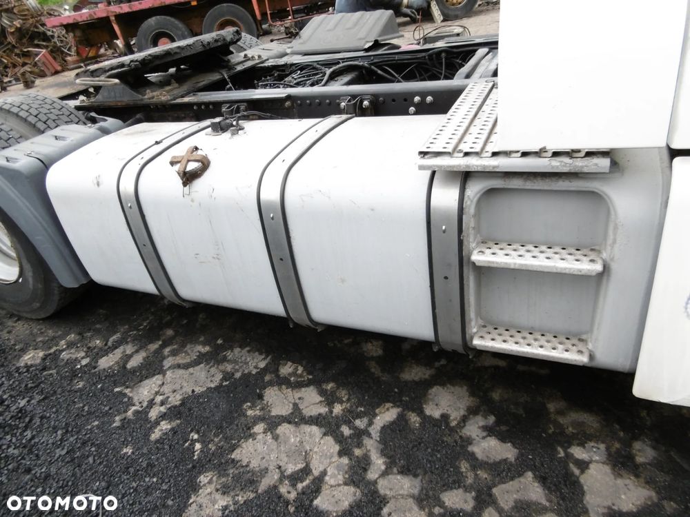 Zbiornik paliwa Man TGA TGS TGX - 1