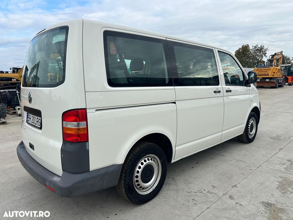 Volkswagen Transporter Caravelle Trendline Scurt - 13