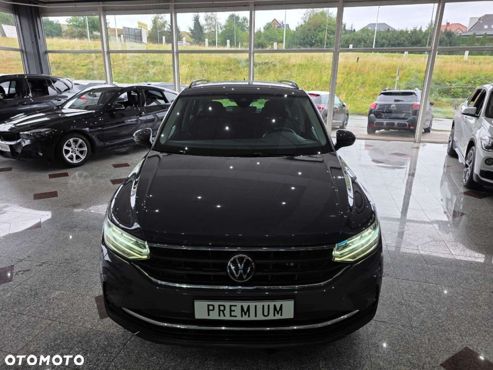 Volkswagen Tiguan - 33