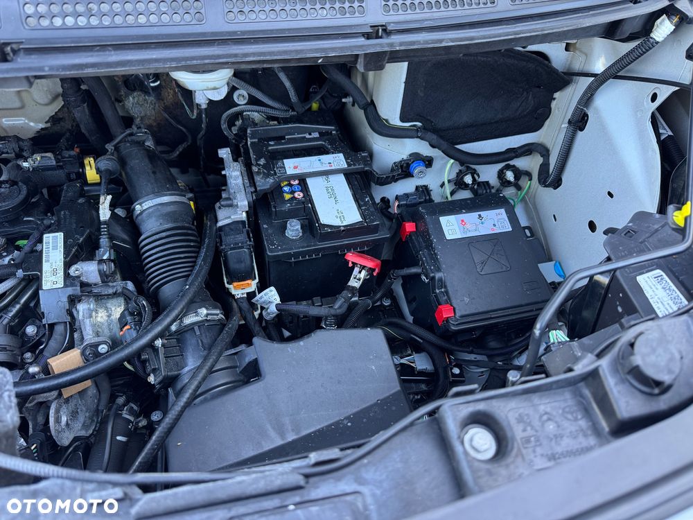 Peugeot Expert Jumpy Scudo Proace - 36