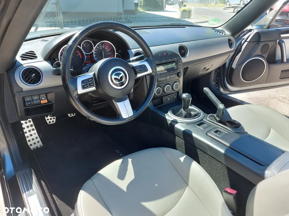 Mazda MX-5 1.8 MZR Roadster Coupe Kaminari - 30