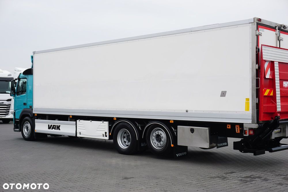 Volvo FM / 330 / E 6 / CHŁODNIA + WINDA / 23 PALETY / OŚ SKRĘTNA / DŁ 9,2 M - 26