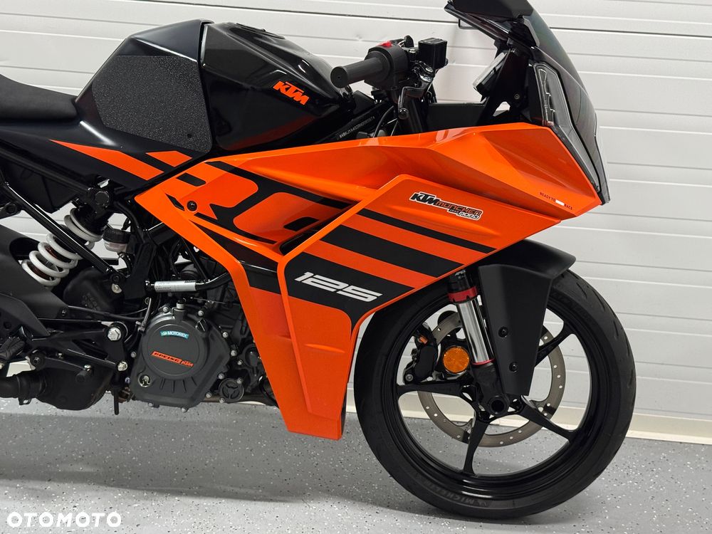 KTM RC 125 - 8