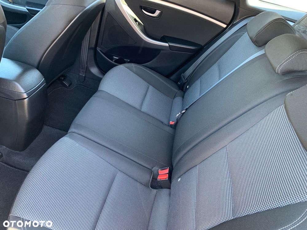 Hyundai i30 - 18