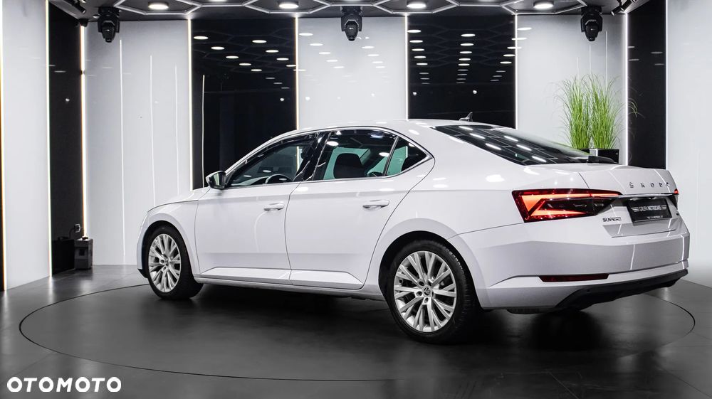Skoda Superb 2.0 TDI SCR 4x4 Style DSG - 5
