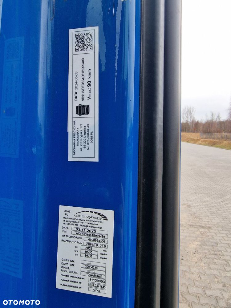 Mercedes-Benz actros - 13