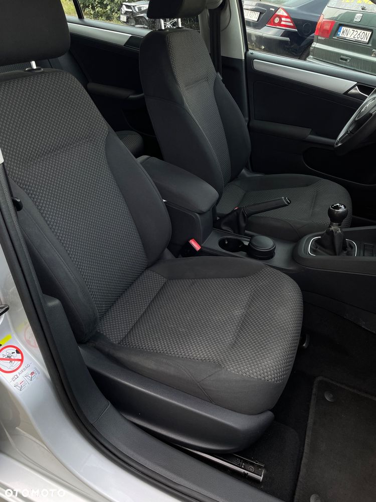 Volkswagen Jetta 1.6 TDI BMT Trendline - 18