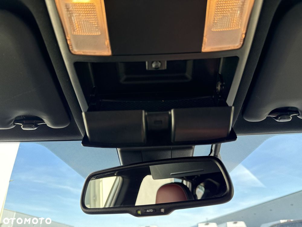Toyota RAV4 - 22