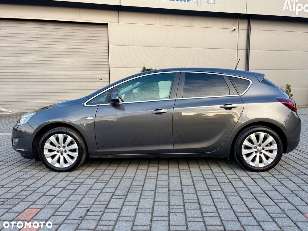 Opel Astra 1.4 Turbo Cosmo - 12
