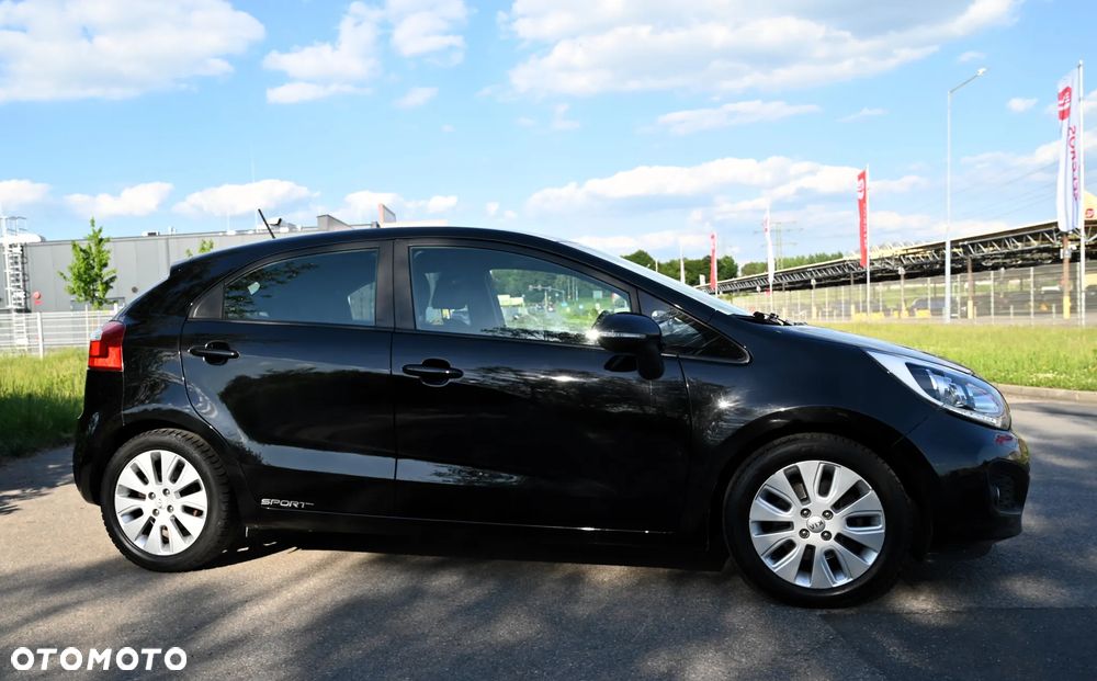 Kia Rio - 16