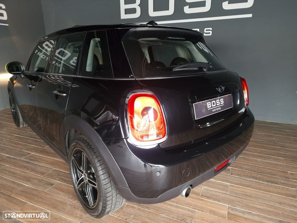 MINI 5 Portas Cooper D - 18