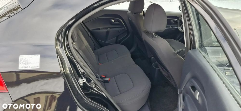 Kia Rio 1.2 Dream Team Edition - 10