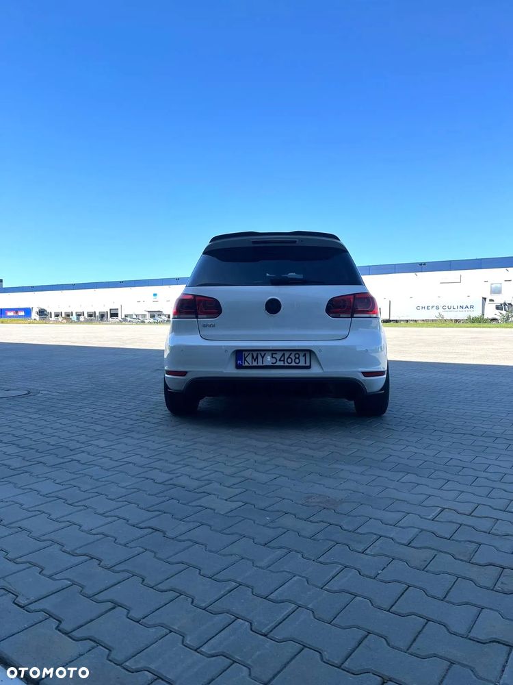 Volkswagen Golf VI 2.0 TSI GTI - 9