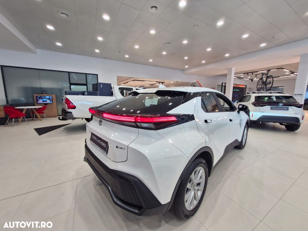 Toyota C-HR - 7