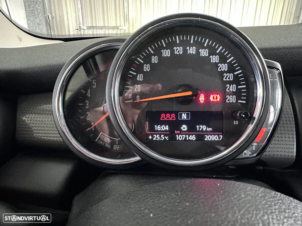 MINI 5 Portas Cooper D Seven - 16