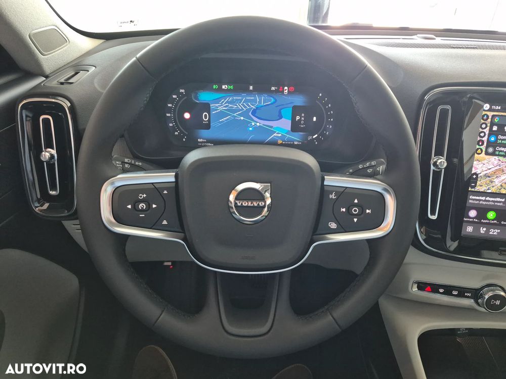 Volvo XC 40 B3 AT FWD MHEV Plus Dark - 19