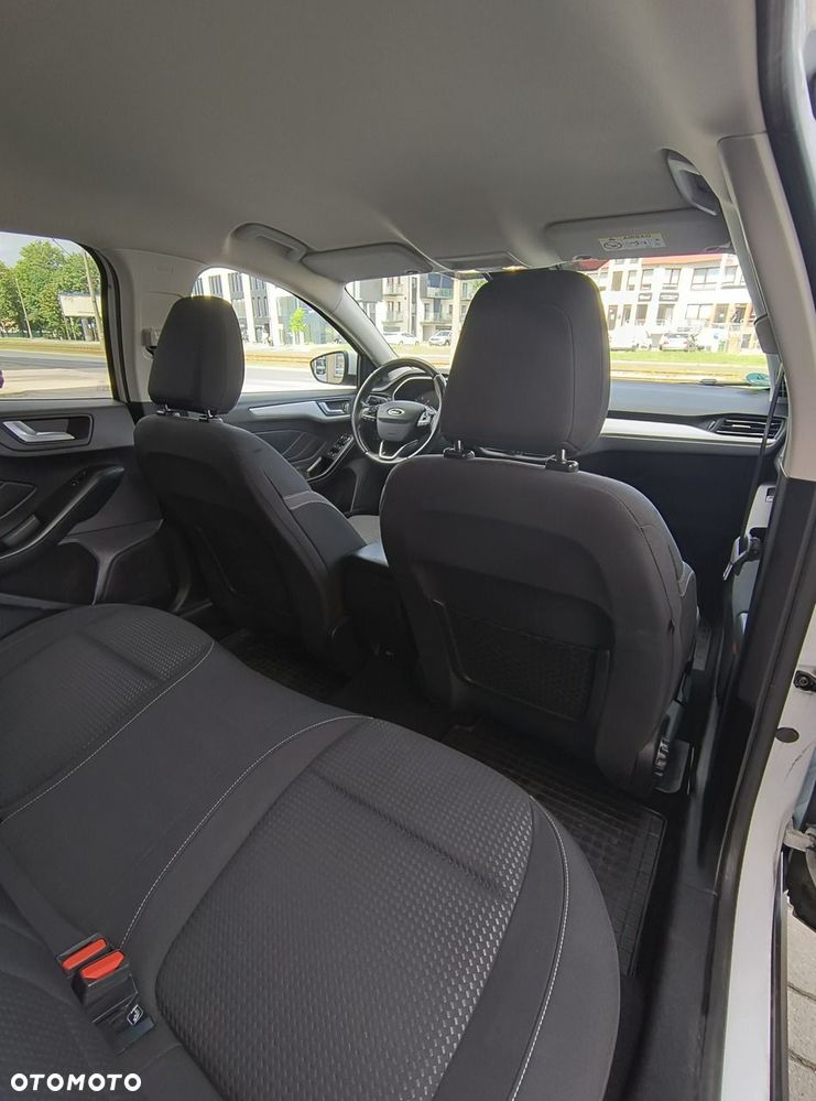 Ford Focus - 18